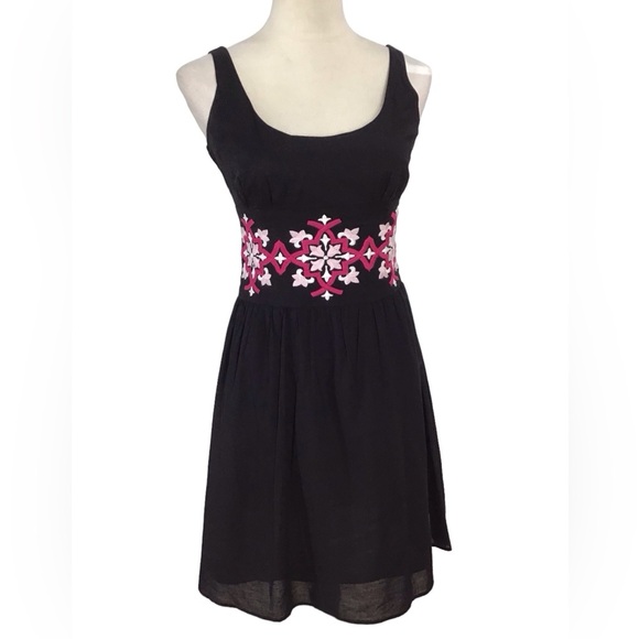INC International Concept Black Pink Embroidered Sleeveless Mini Dress Size 2 - Picture 1 of 8
